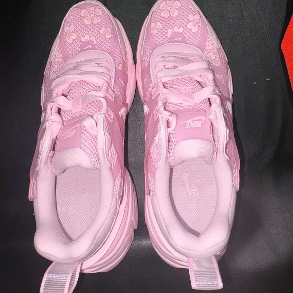 Nike Pink V2K